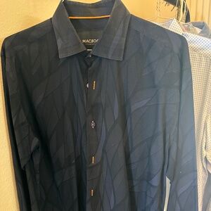 MAC OO men's designer pattern  dress shirt large